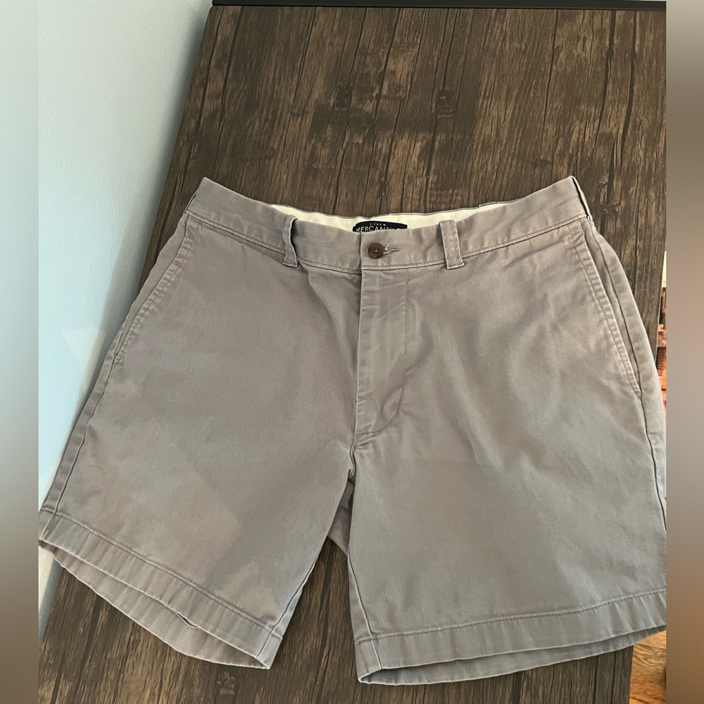 JCrew Mercantile 7” Flex Chino Shorts waist 31 in gray